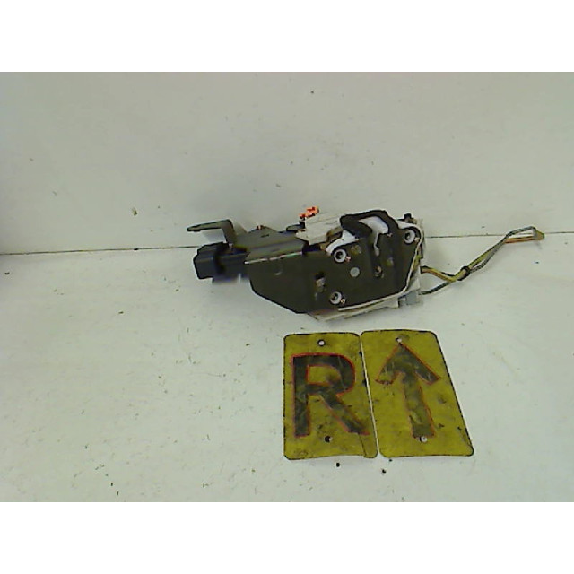Türverriegelungsmechanismus elektrische Zentralverriegelung vorne rechts Suzuki Wagon-R+ (RB) (2004 - 2005) MPV 1.2 16V (Z12XEP)