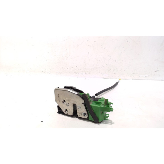 Türverriegelungsmechanismus elektrische Zentralverriegelung vorne links Kia Carens IV (RP) (2015 - Präsens) MPV 1.7 CRDi 16V (D4FD)