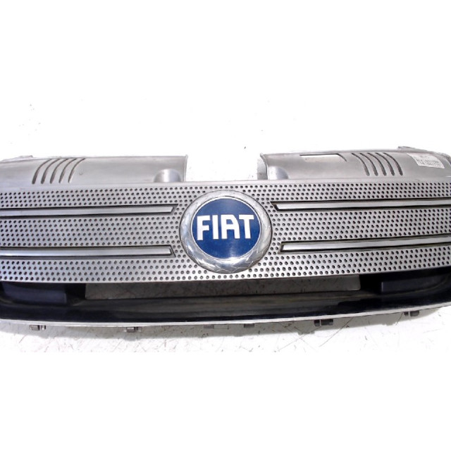 Grill Fiat Idea (350AX) (2004 - 2012) MPV 1.4 16V (843.A.1000)