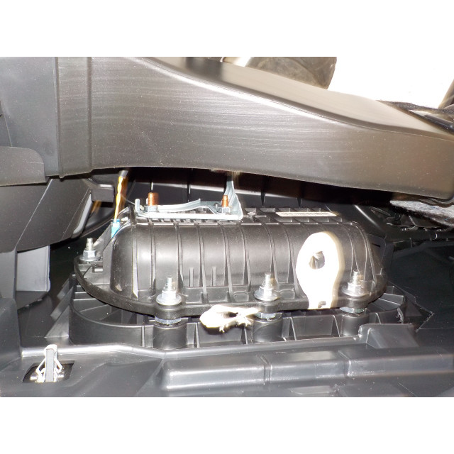 Airbagsatz Peugeot 308 (L3/L8/LB/LH/LP) (2013 - 2021) Hatchback 5-drs 1.6 BlueHDi 120 (DV6FC(BHZ))