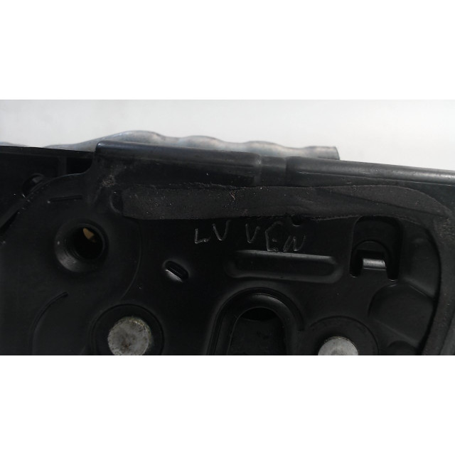Türverriegelungsmechanismus elektrische Zentralverriegelung vorne links Volkswagen Golf VII (AUA) (2012 - 2020) Hatchback 1.6 TDI 16V (CLHA)