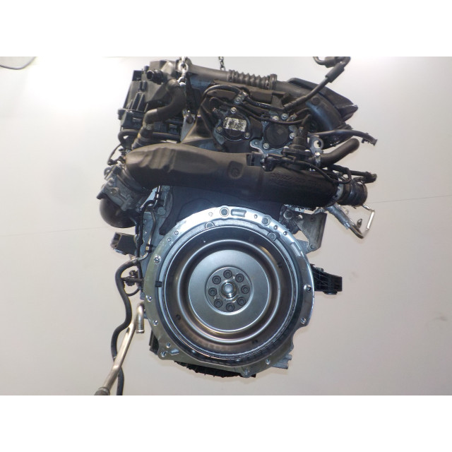 Motor Mercedes-Benz C (W206) (2021 - Präsens) Sedan C-180 1.5 EQ Boost (A0001E28C-180 1.5 EQ Boost)