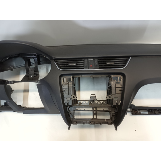 Airbagsatz Skoda Octavia Combi (5EAC) (2013 - 2020) Combi 5-drs 1.6 TDI Greenline 16V (DBKA)