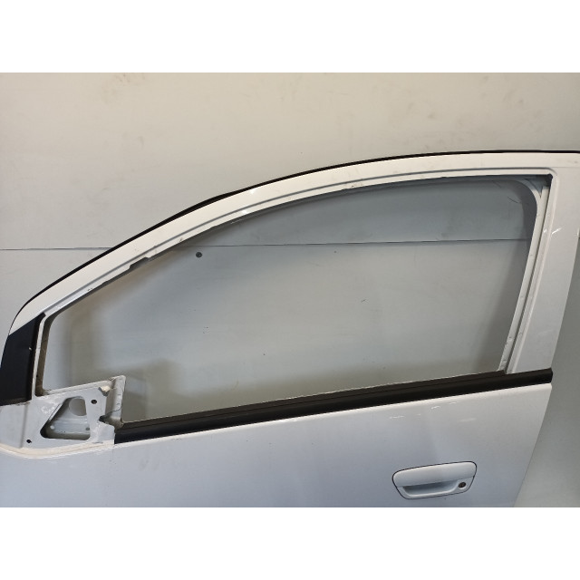 Linke vordere Tür Daewoo/Chevrolet Spark (2010 - 2015) Hatchback 1.0 16V Bifuel (B10D1(Euro 5))