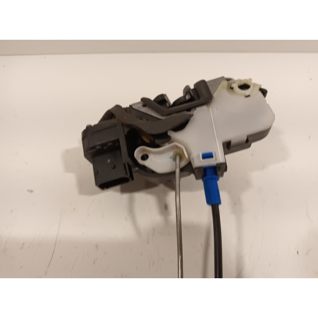 Türverriegelungsmechanismus elektrische Zentralverriegelung vorne rechts Opel Astra J Sports Tourer (PD8/PE8/PF8) (2014 - 2015) Combi 1.6 CDTI 16V (B16DTL(Euro 6))