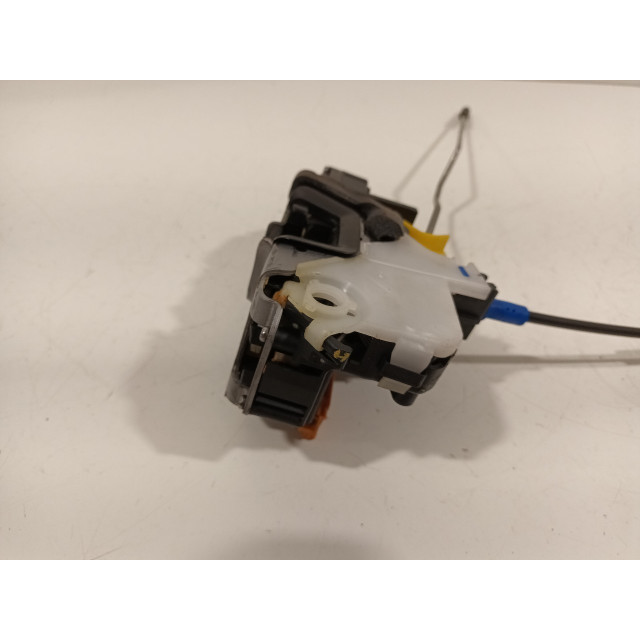 Türverriegelungsmechanismus elektrische Zentralverriegelung vorne links Opel Astra J Sports Tourer (PD8/PE8/PF8) (2014 - 2015) Combi 1.6 CDTI 16V (B16DTL(Euro 6))