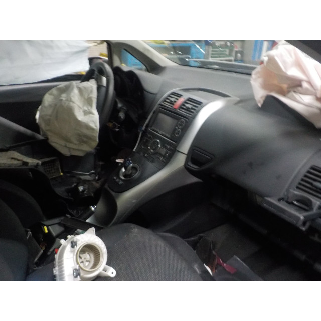 Türverriegelungsmechanismus elektrische Zentralverriegelung hinten links Toyota Auris (E15) (2010 - 2012) Hatchback 1.8 16V HSD Full Hybrid (2ZRFXE)