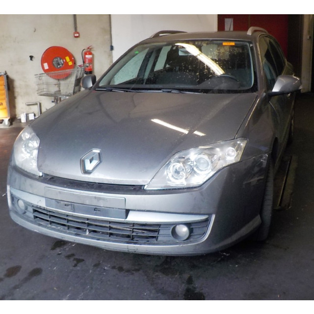 Zwischenkühler Renault Laguna III Estate (KT) (2007 - 2015) Combi 5-drs 2.0 dCi 16V 130 (M9R-744)