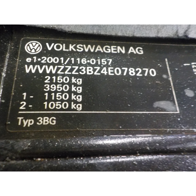 Zwischenkühler Volkswagen Passat Variant (3B6) (2003 - 2005) Combi 2.5 TDI V6 24V (BDG)