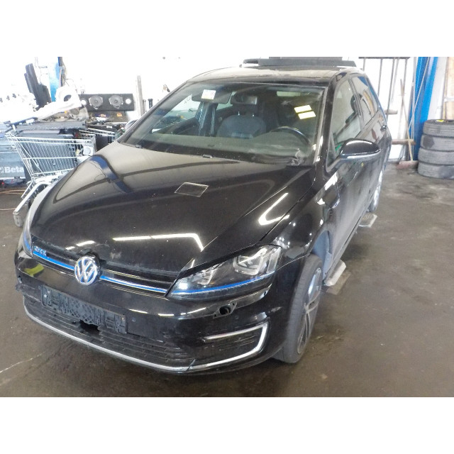 Scheibenwischermechanismus Front Volkswagen Golf VII (AUA) (2014 - 2020) Hatchback 1.4 GTE 16V (CUKB)