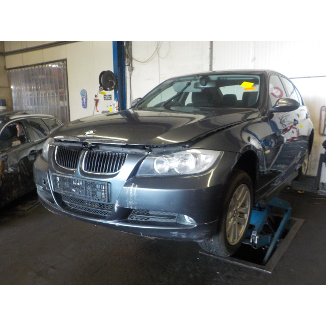 Antriebswelle hinten links BMW 3 serie (E90) (2004 - 2011) Sedan 320d 16V (M47-D20(204D4))
