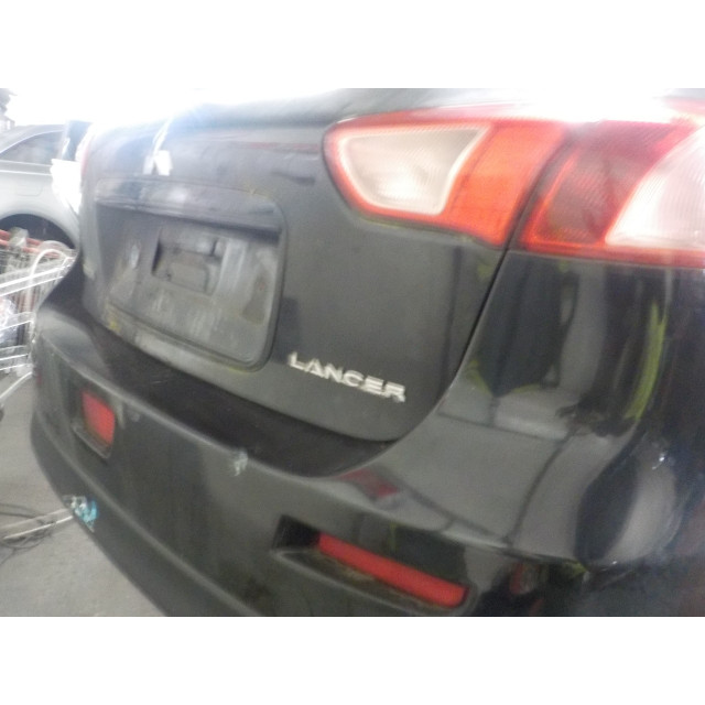 Sicherheitsgurt links vorne Mitsubishi Lancer Sportback (CX) (2008 - 2010) Hatchback 2.0 DI-D 16V (BWC)