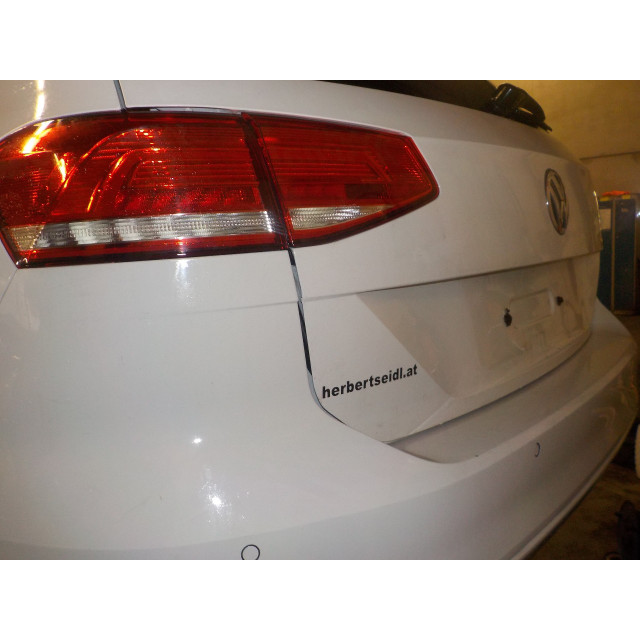 Bedienkonsole Heizung Volkswagen Passat Variant (3G5) (2014 - Präsens) Combi 2.0 TDI 16V 150 (CRLB)