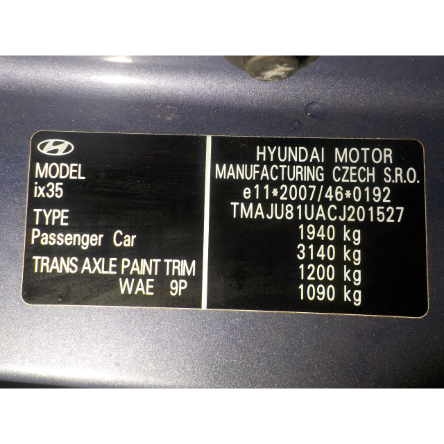Cockpit Hyundai iX35 (LM) (2010 - 2015) SUV 1.7 CRDi 16V (D4FD)
