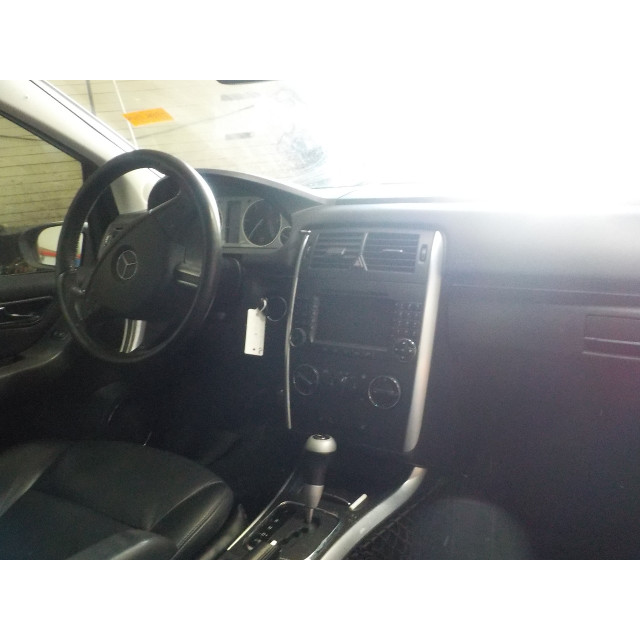 GPS-System Mercedes-Benz B (W245/242) (2005 - 2011) Hatchback 2.0 B-200 CDI 16V (OM640.941)