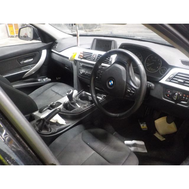 Rechte vordere Tür BMW 3 serie (F30) (2012 - 2018) Sedan 316d 2.0 16V (N47-D20C)
