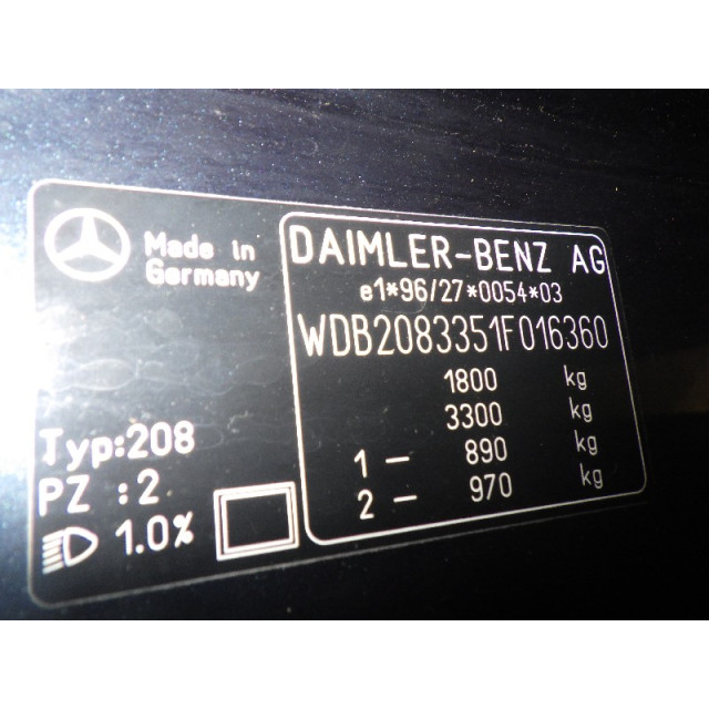 Rücklicht hinten Kofferraumdeckel links Mercedes-Benz CLK (W208) (1997 - 2002) Coupé 2.0 200 16V (M111.945)