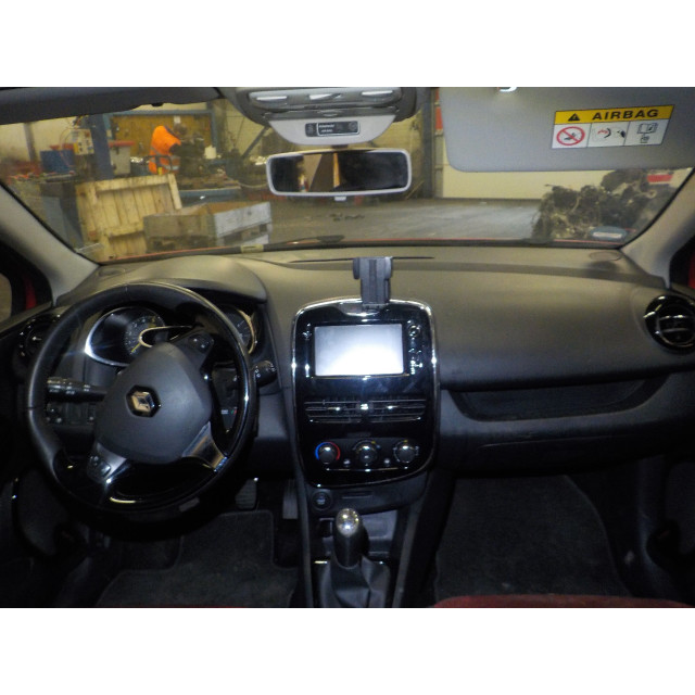 Sicherheitsgurt mitte hinten Renault Clio IV Estate/Grandtour (7R) (2012 - Präsens) Combi 5-drs 1.5 Energy dCi 90 FAP (K9K-608(K9K-B6))