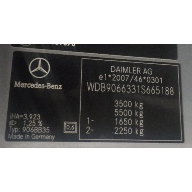 Türverriegelungsmechanismus elektrische Zentralverriegelung vorne rechts Mercedes-Benz Sprinter 5t (906.63/65) (2006 - Präsens) Sprinter 5 ton (906) Van 513 CDI 16V Euro 5 (OM651.956(Euro 5))