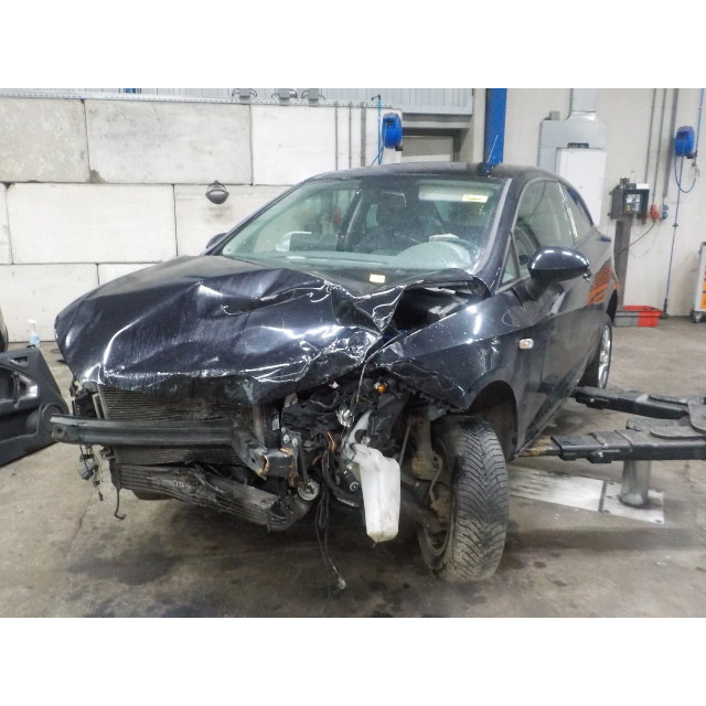 Rechter Außenspiegel elektrisch Seat Ibiza IV (6J5) (2010 - 2015) Hatchback 5-drs 1.2 TDI Ecomotive (CFWA)
