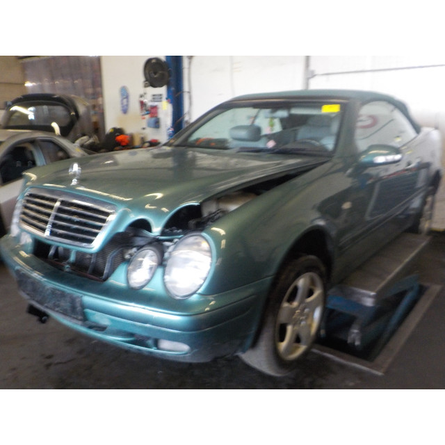 Motorhaube Mercedes-Benz CLK (R208) (1998 - 2002) Cabrio 3.2 320 V6 18V (M112.940)