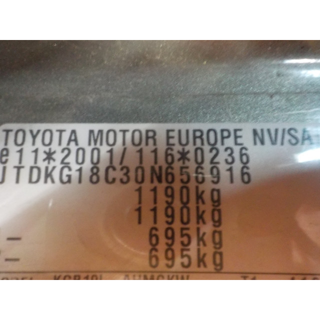 Tragarm links vorne Toyota Aygo (B10) (2005 - 2014) Hatchback 1.0 12V VVT-i (1KR-FE)