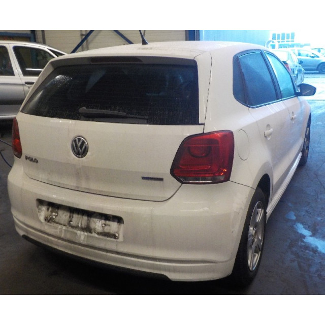 Bremssattel links vorne Volkswagen Polo V (6R) (2009 - 2014) Hatchback 1.2 TDI 12V BlueMotion (CFWA(Euro 5))
