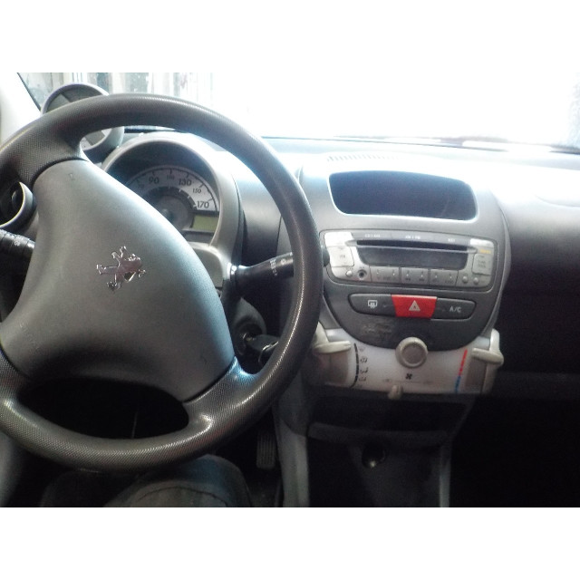 Rechte vordere Tür Peugeot 107 (2005 - 2014) Hatchback 1.0 12V (384F(1KR))