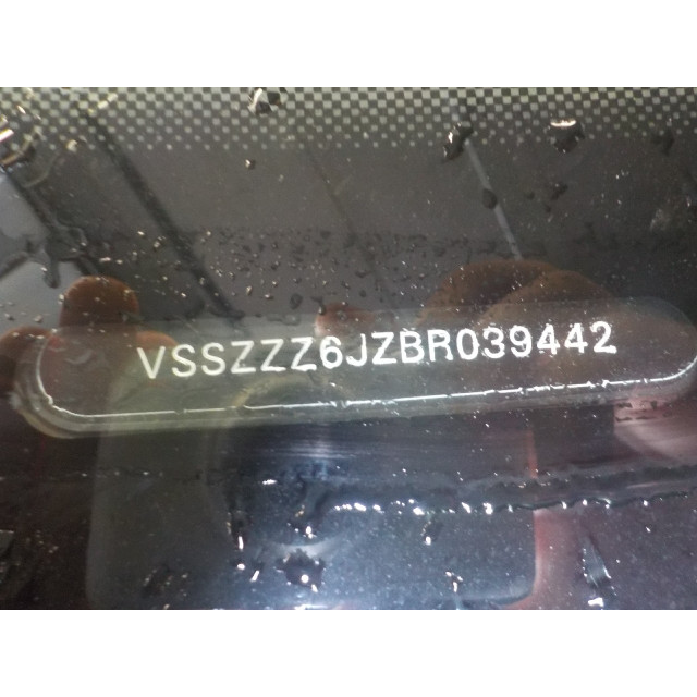 Scheibenwischermotor vorne Seat Ibiza ST (6J8) (2010 - 2015) Combi 1.2 TDI Ecomotive (CFWA)