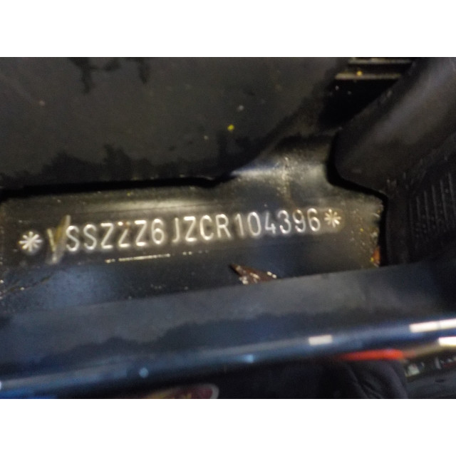Türverriegelungsmechanismus elektrische Zentralverriegelung vorne rechts Seat Ibiza IV SC (6J1) (2010 - 2015) Hatchback 3-drs 1.2 TSI (CBZB)