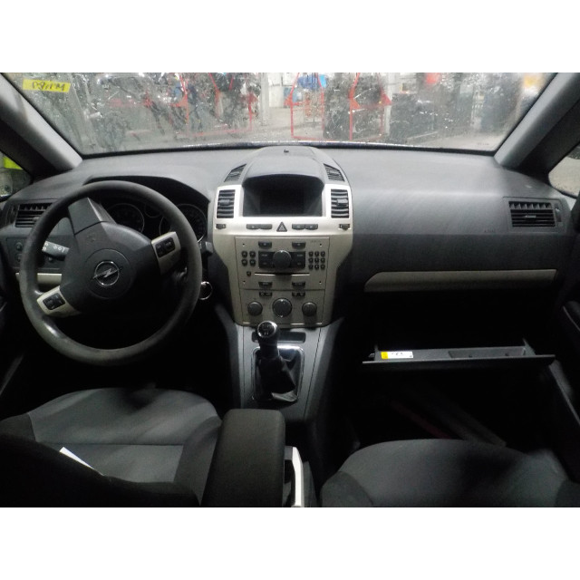 Rechte vordere Tür Opel Zafira (M75) (2005 - 2015) MPV 1.8 16V Ecotec (Z18XER(Euro 4))