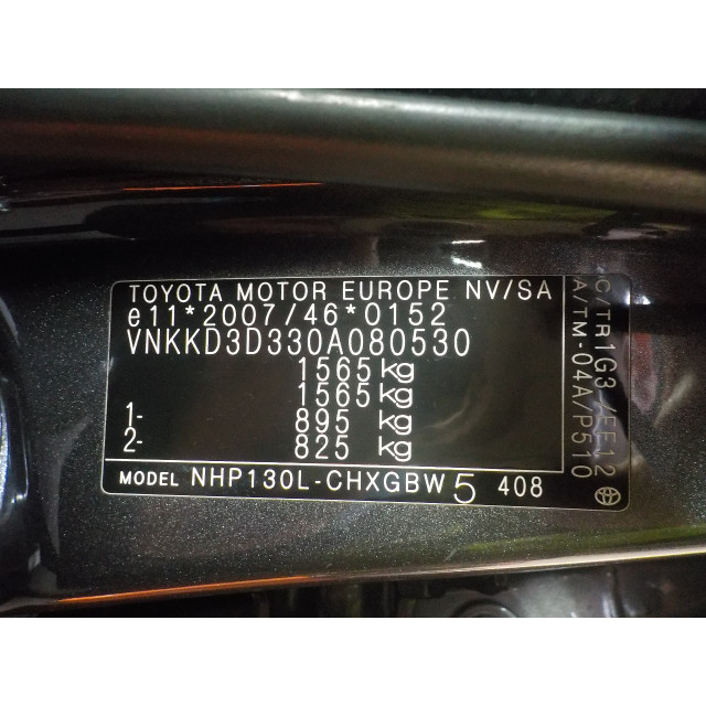 Elektrisch betriebener Fensterhebermechanismus hinten links Toyota Yaris III (P13) (2012 - 2020) Hatchback 1.5 16V Hybrid (1NZ-FXE)