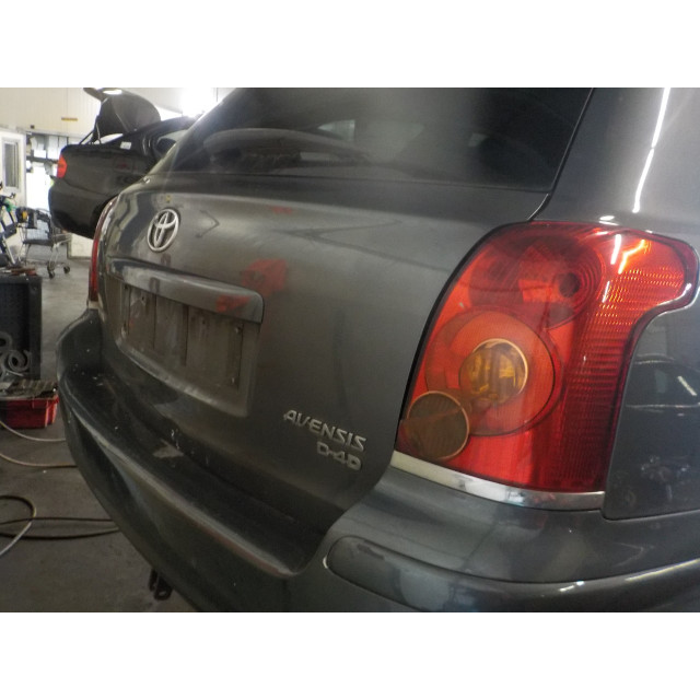 Klimaanlagenpumpe Toyota Avensis Wagon (T25/B1E) (2005 - 2008) Combi 2.2 D-4D 16V D-CAT (2AD-FHV(Euro 4))