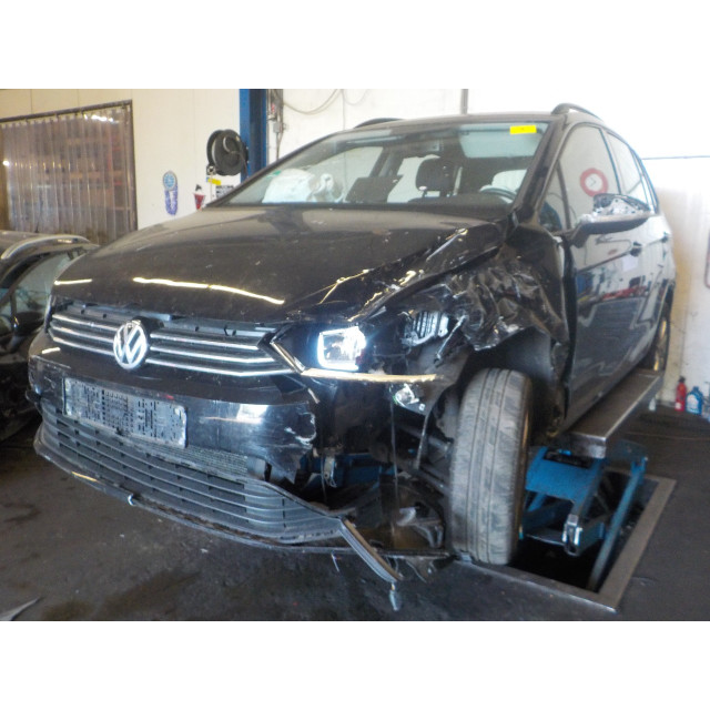 Hintere rechte Radnabe Volkswagen Golf Sportsvan (AUVS) (2014 - 2021) MPV 1.6 TDI BlueMotion 16V (CXXB)