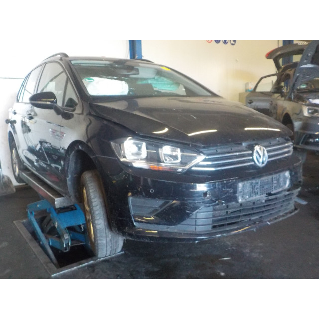 Hintere rechte Radnabe Volkswagen Golf Sportsvan (AUVS) (2014 - 2021) MPV 1.6 TDI BlueMotion 16V (CXXB)