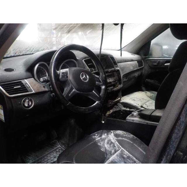 Motor Mercedes-Benz ML III (166) (2011 - 2015) SUV 3.0 ML-350 BlueTEC V6 24V 4-Matic (OM642.826)