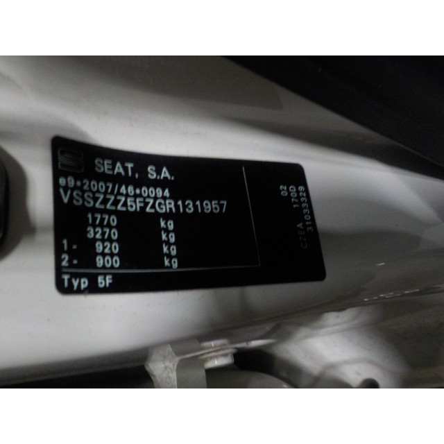 Heckklappe Seat Leon (5FB) (2014 - Präsens) Hatchback 5-drs 1.4 TSI ACT 16V (CZEA)