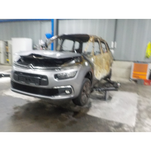 Verstrebung vorne links Citroën C4 Grand Picasso (3A) (2014 - 2018) MPV 1.2 12V PureTech 130 (EB2DTS(HNY))