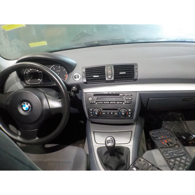 Sicherheitsgurt links vorne BMW 1 serie (E87/87N) (2004 - 2007) Hatchback 5-drs 118d 16V (M47-D20(204D4))