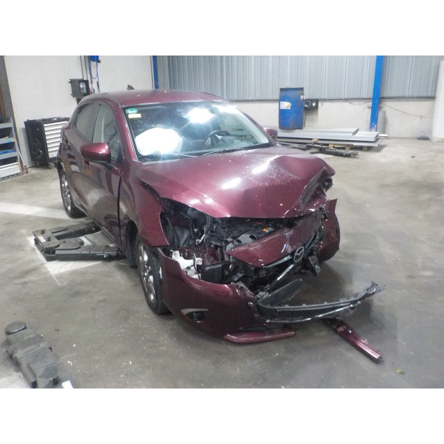 Steuergerät Beleuchtung Mazda 2 (DJ/DL) (2014 - 2017) Hatchback 1.5 SkyActiv-G 90 (P5Y8)