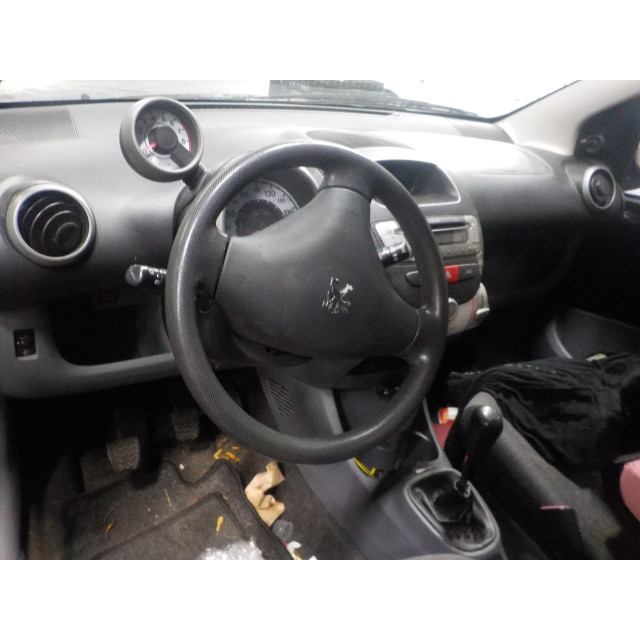 Außenspiegel links Peugeot 107 (2005 - 2014) Hatchback 1.0 12V (384F(1KR))